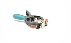 Kelvin clamp red FZ60